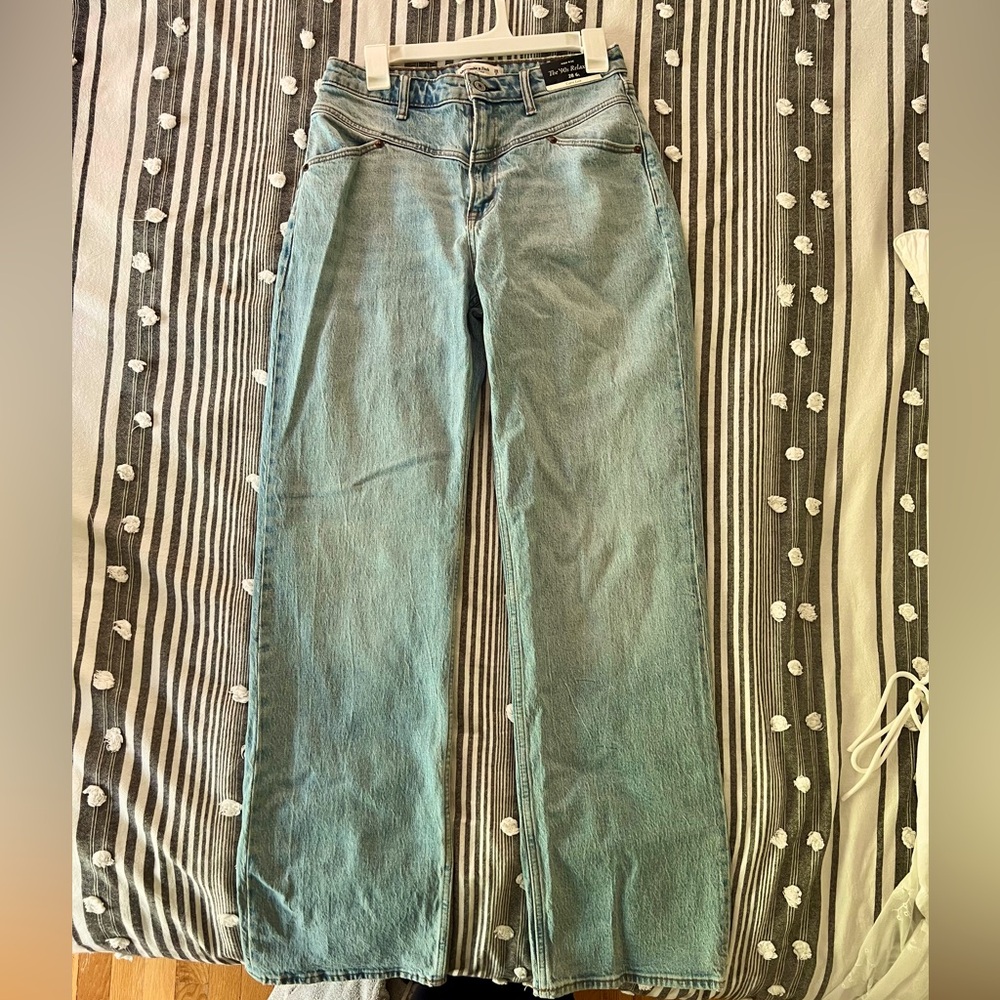 Abercrombie 90’s relaxed high rise jeans